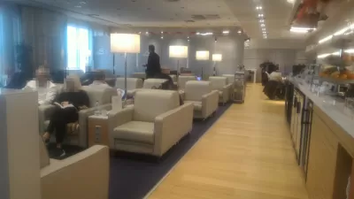 Porovnanie Prístupu Letiska : Dlhé čakanie medzi lietadlami v Athens Airport Business Lounge